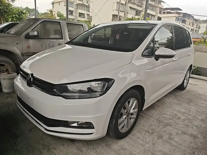 Volkswagen Touran, 2021