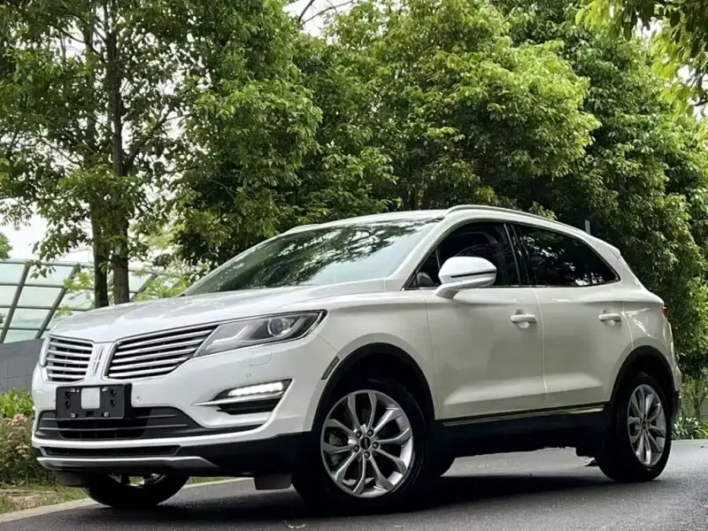 Lincoln MKC, 2017
