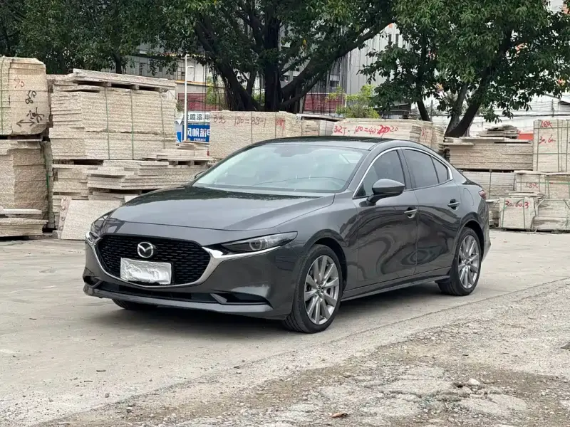 Mazda 3 Axela, 2022