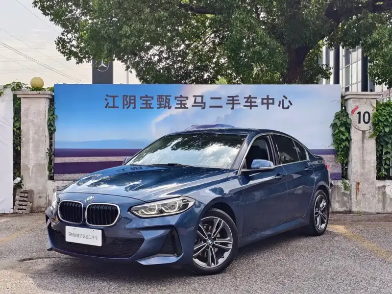 BMW 1 Series, 2022