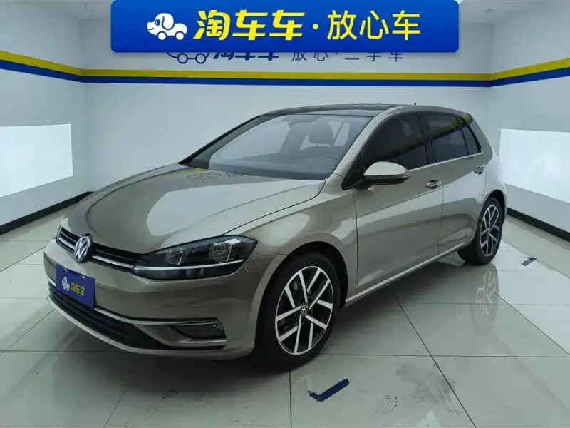 Volkswagen Golf, 2020
