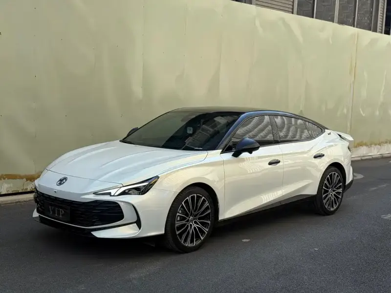 MG MG7, 2025