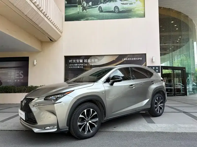 Lexus NX, 2015