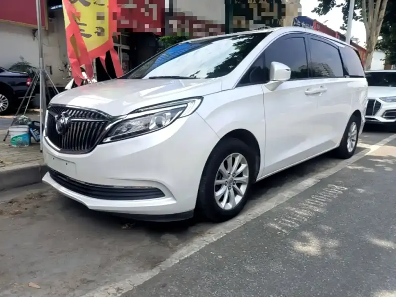 Buick GL8, 2017