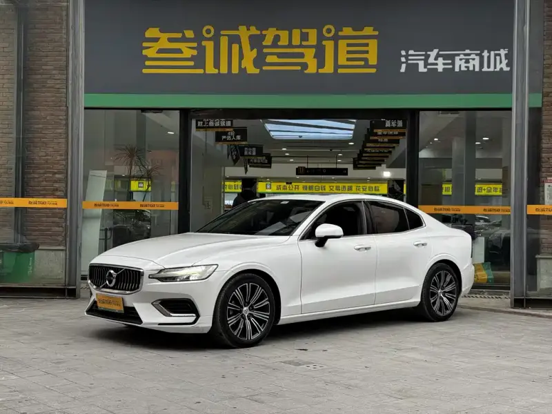 Volvo S60, 2020