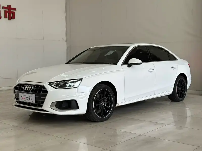 Audi A4L, 2021