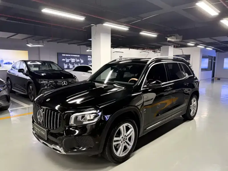 Mercedes-Benz GLB, 2022