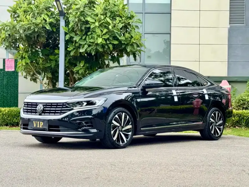 Volkswagen Passat, 2023
