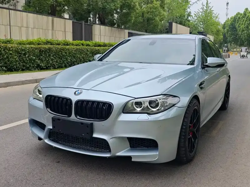 BMW M5, 2015