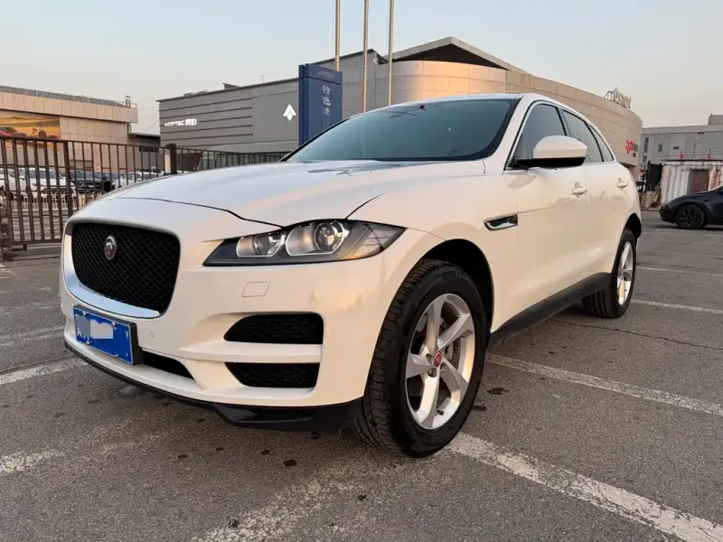 Jaguar F-PACE, 2021