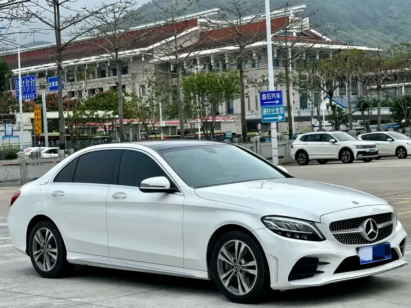 Mercedes-Benz C-Class, 2020