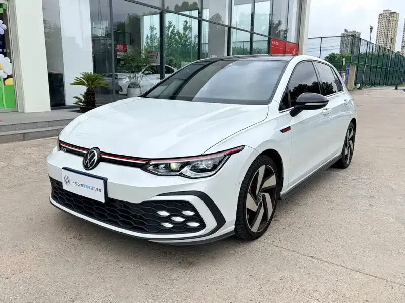 Volkswagen Golf GTI, 2022