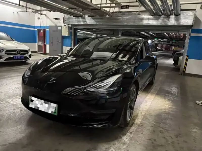 Tesla Model 3, 2022