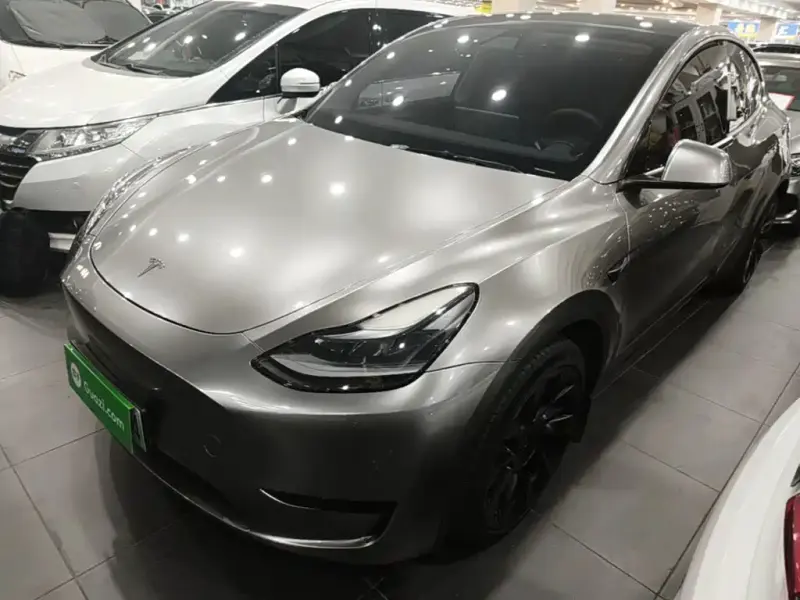 Tesla Model Y, 2022