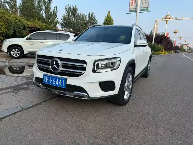 Mercedes-Benz GLB, 2020