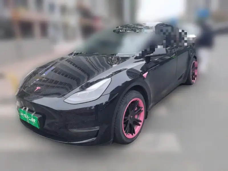 Tesla Model Y, 2023