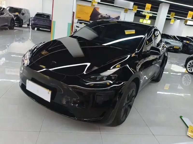 Tesla Model Y, 2023