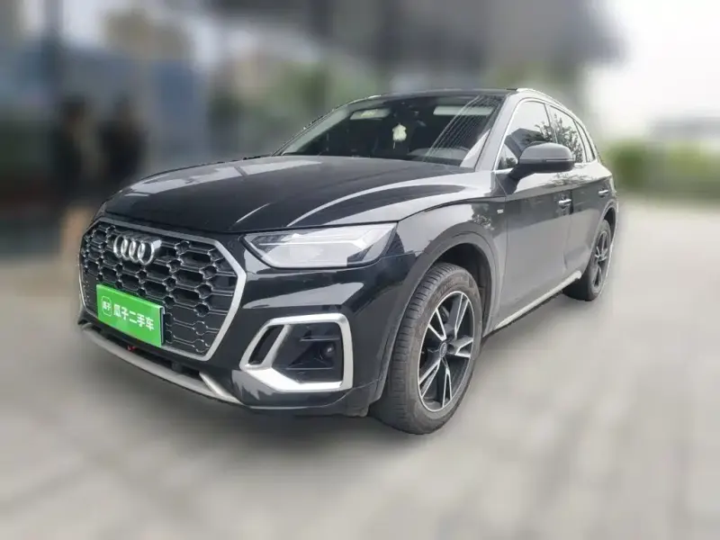 Audi Q5L, 2022