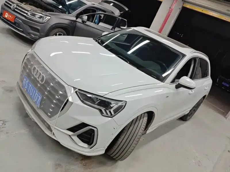 Audi Q3, 2022