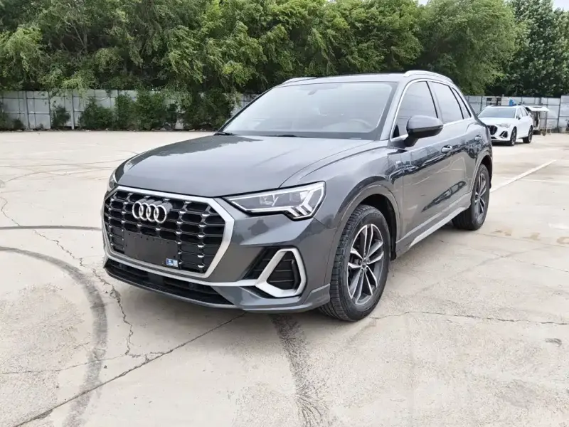 Audi Q3, 2022