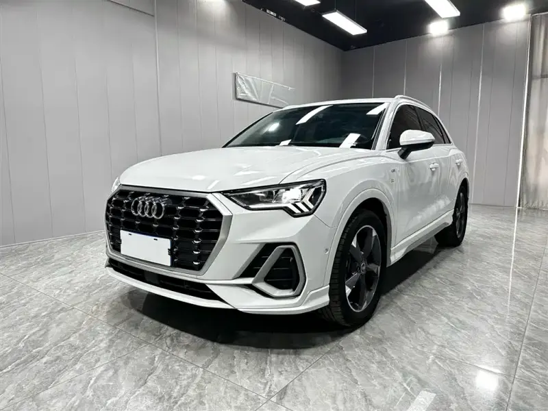 Audi Q3, 2022