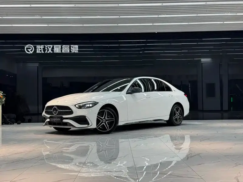 Mercedes-Benz C-Class, 2024