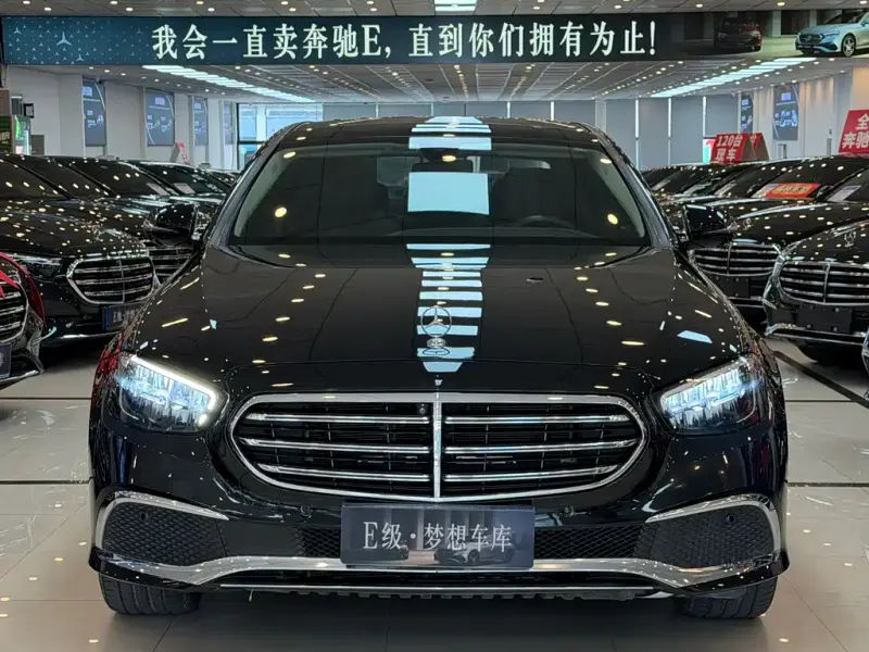 Mercedes-Benz E-Class, 2022