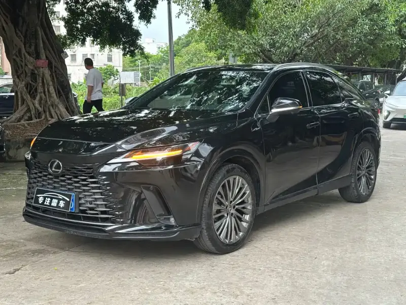 Lexus RX, 2025