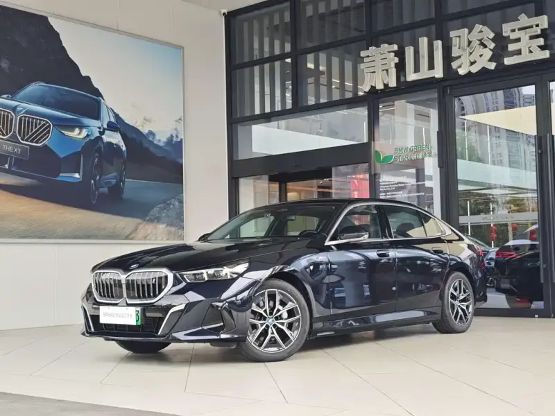 BMW i5, 2025