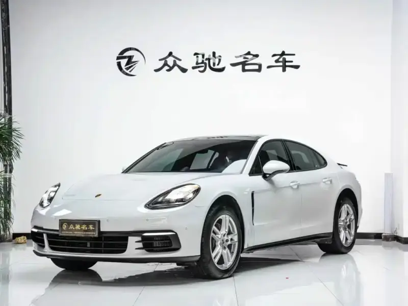 Porsche Panamera, 2019