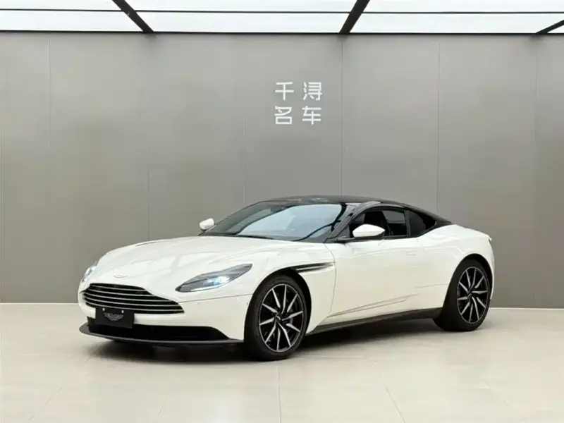 Aston Martin DB11, 2019