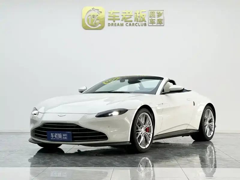 Aston Martin V8 Vantage, 2022