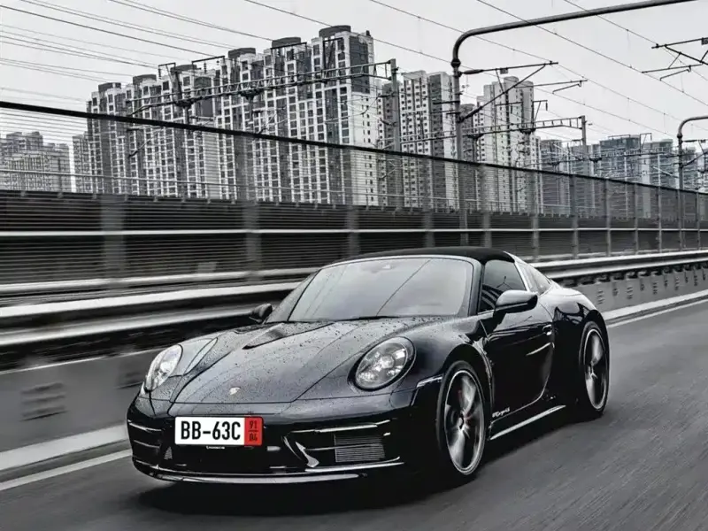 Porsche 911, 2023
