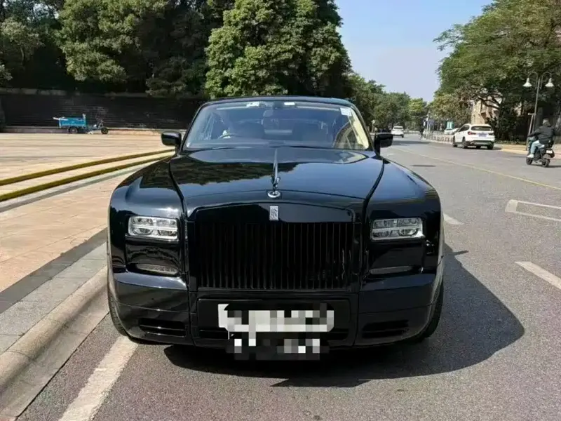 Rolls-Royce Phantom, 2015