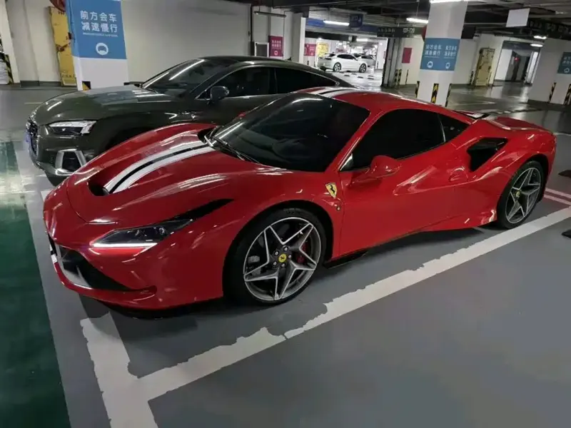 Ferrari F8, 2021