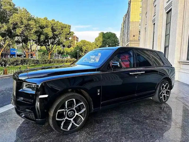 Rolls-Royce Cullinan, 2020