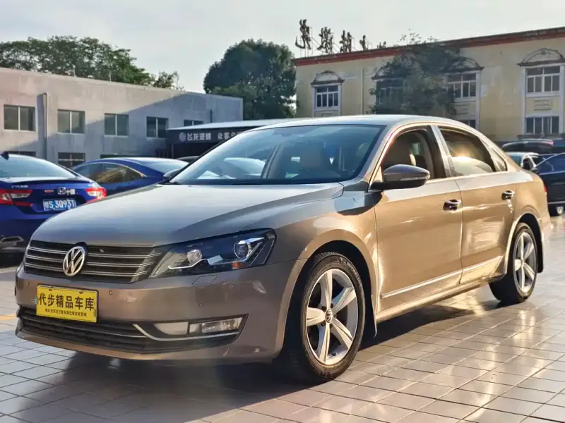 Volkswagen Passat, 2012