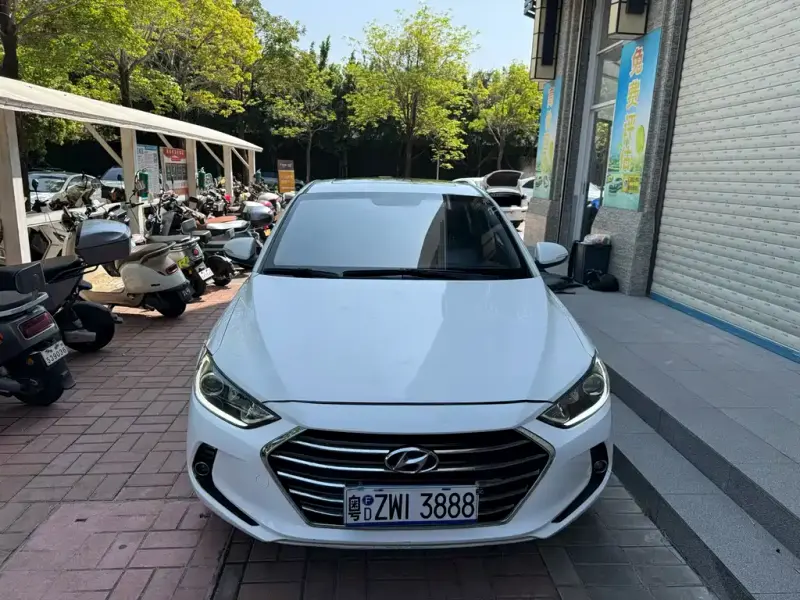 Hyundai Elantra, 2018