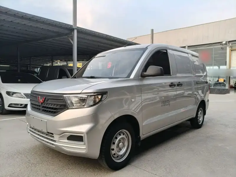 Wuling Hongguang V, 2023