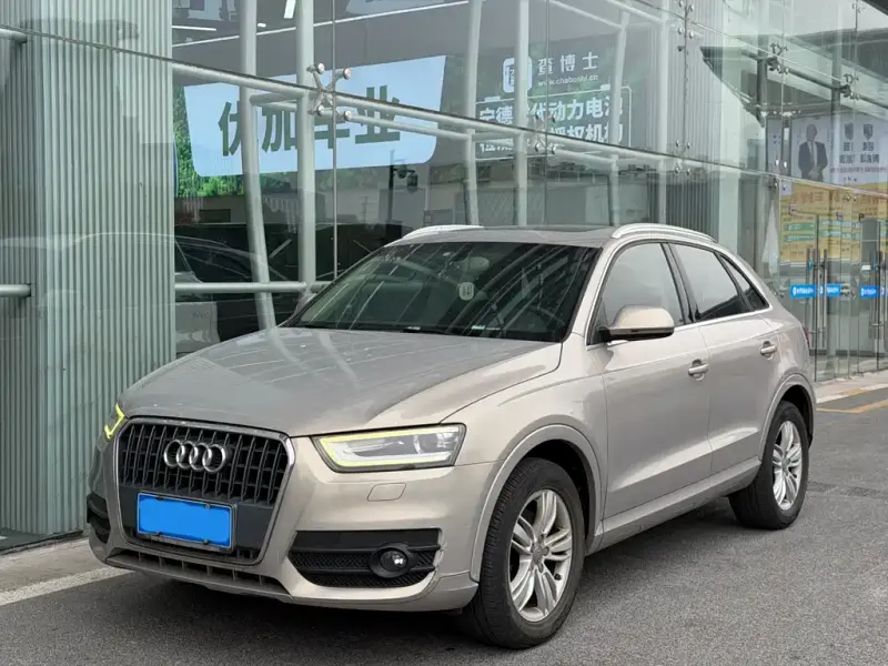Audi Q3, 2013
