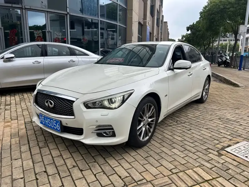 Infiniti Q50L, 2017