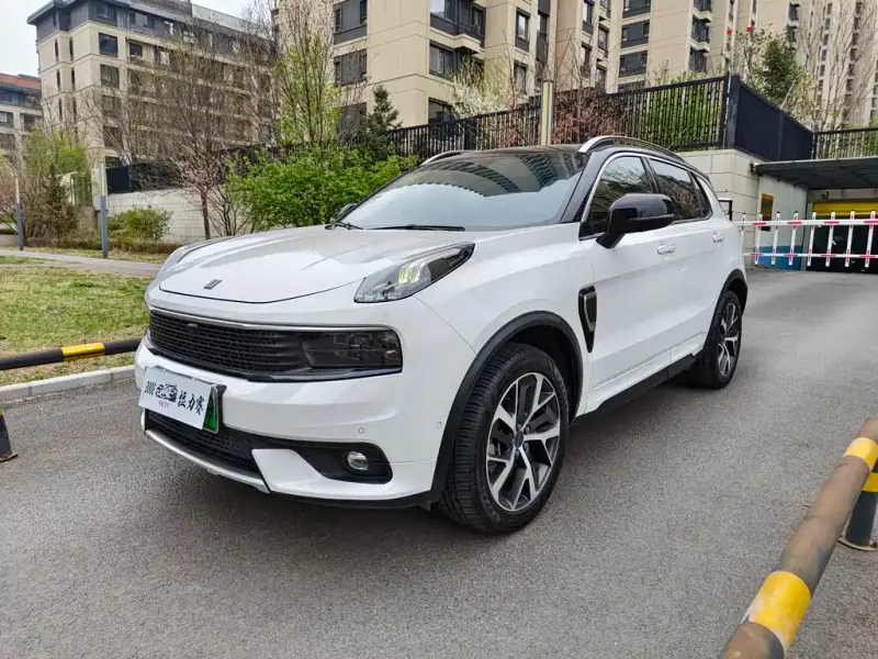 Lynk & Co 01 EM-P, 2020