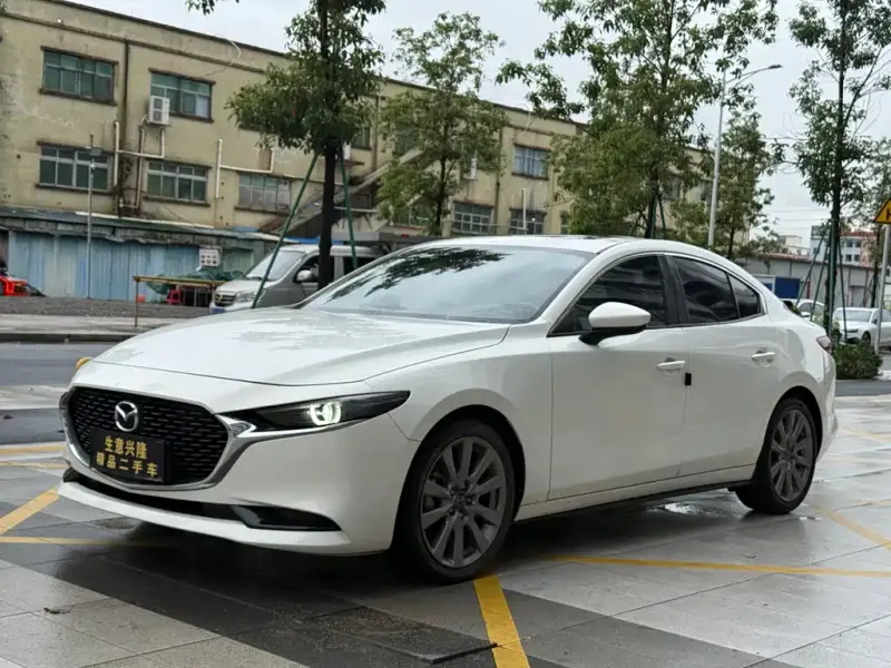 Mazda 3 Axela, 2021