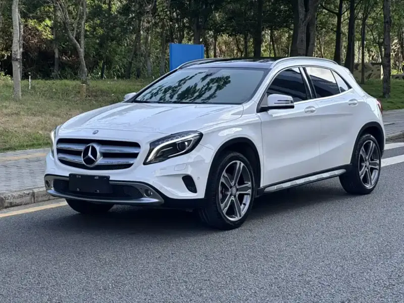 Mercedes-Benz GLA, 2016