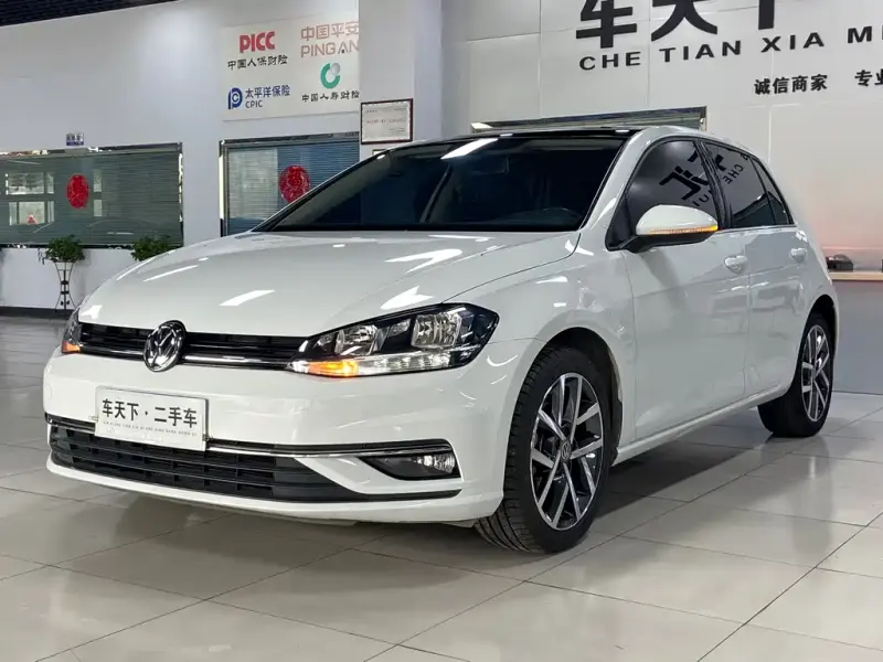 Volkswagen Golf, 2020