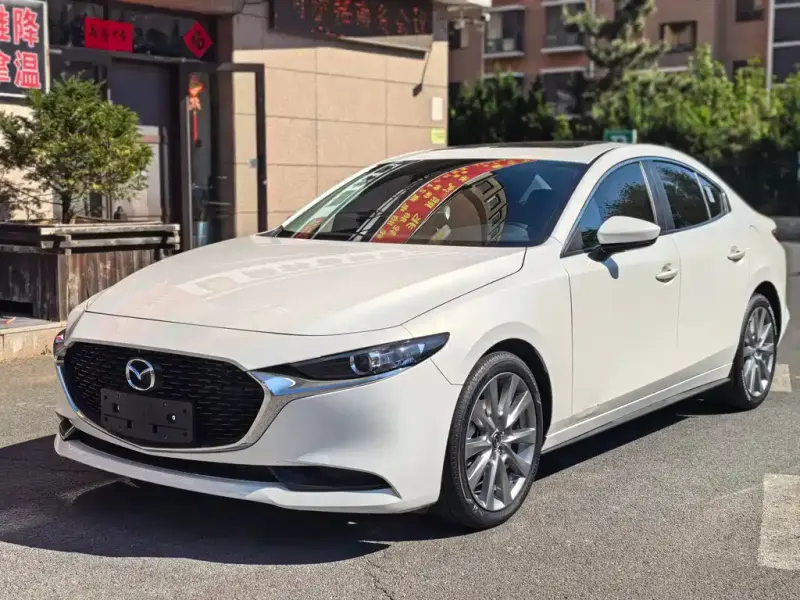 Mazda 3 Axela, 2024
