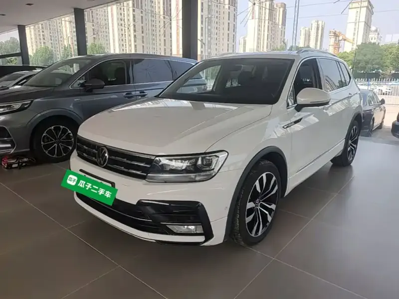 Volkswagen Tiguan L, 2021