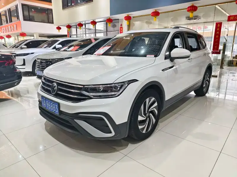 Volkswagen Tiguan L, 2022