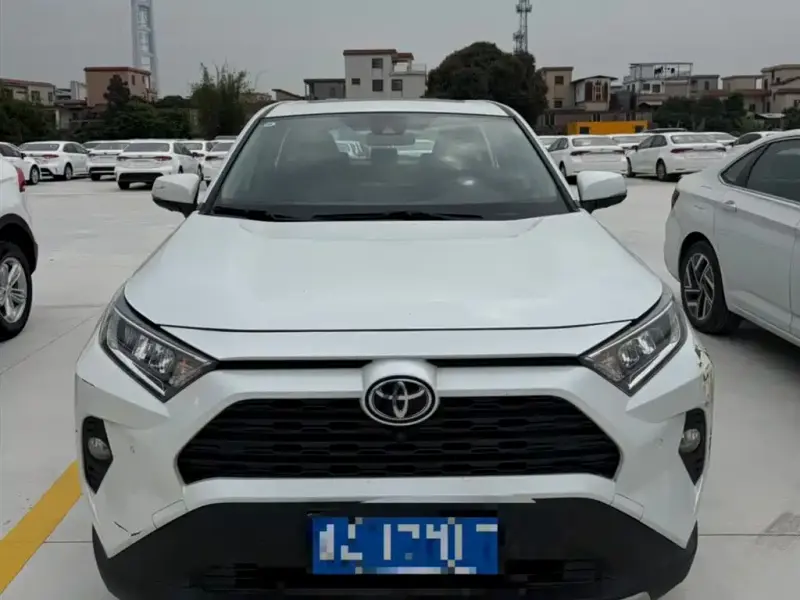 Toyota RAV4, 2023