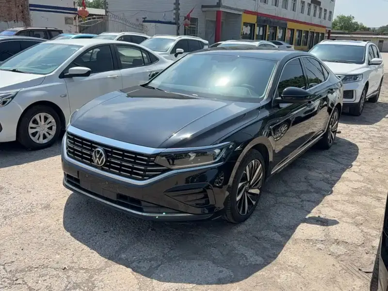 Volkswagen Passat, 2022